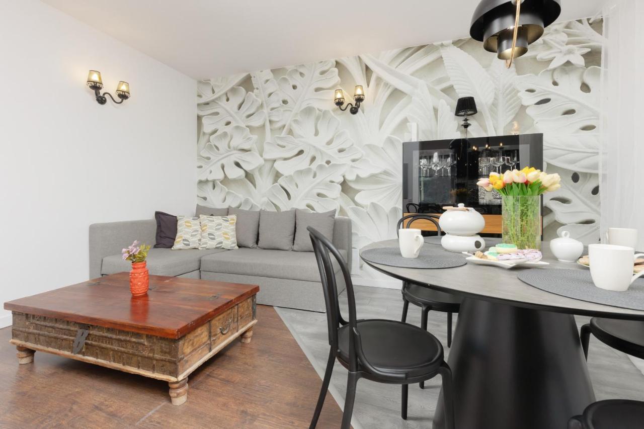 Blonia Wilanowskie Apartment Warsaw By Noclegi Renters Esterno foto