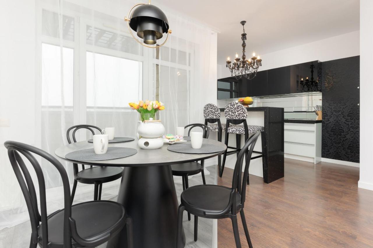 Blonia Wilanowskie Apartment Warsaw By Noclegi Renters Esterno foto