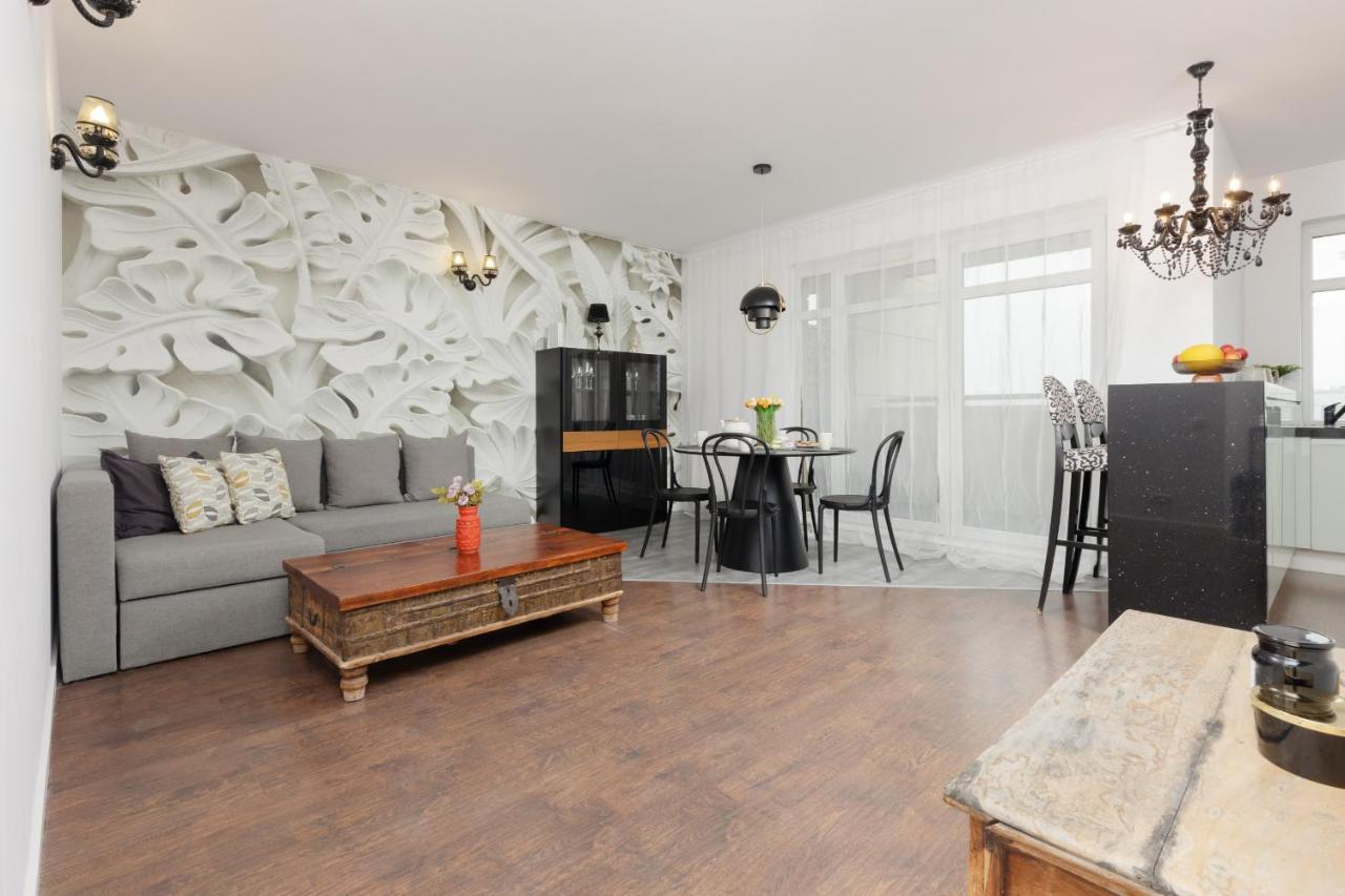 Blonia Wilanowskie Apartment Warsaw By Noclegi Renters Esterno foto